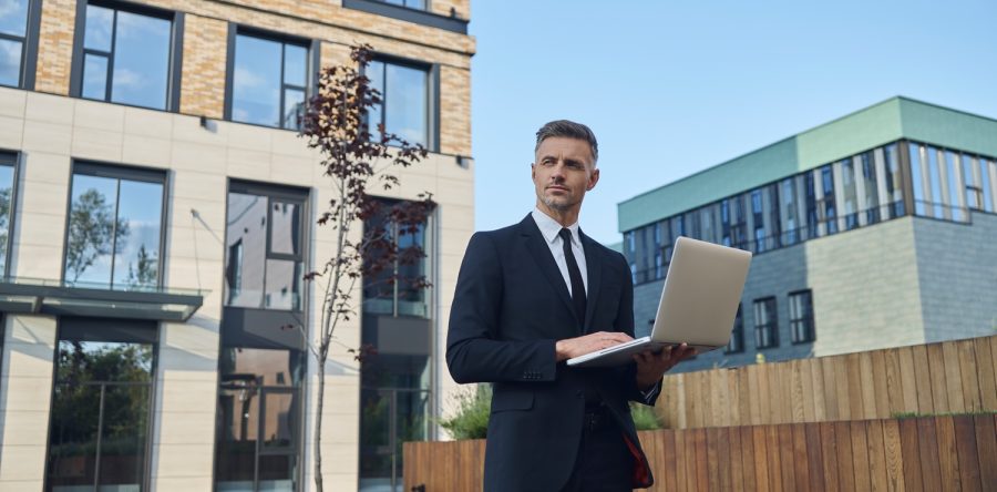 Pośrednicy nadal w dobrych nastrojach