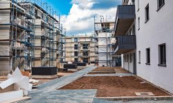 Mieszkania mogą stanieć, ale dopiero za rok